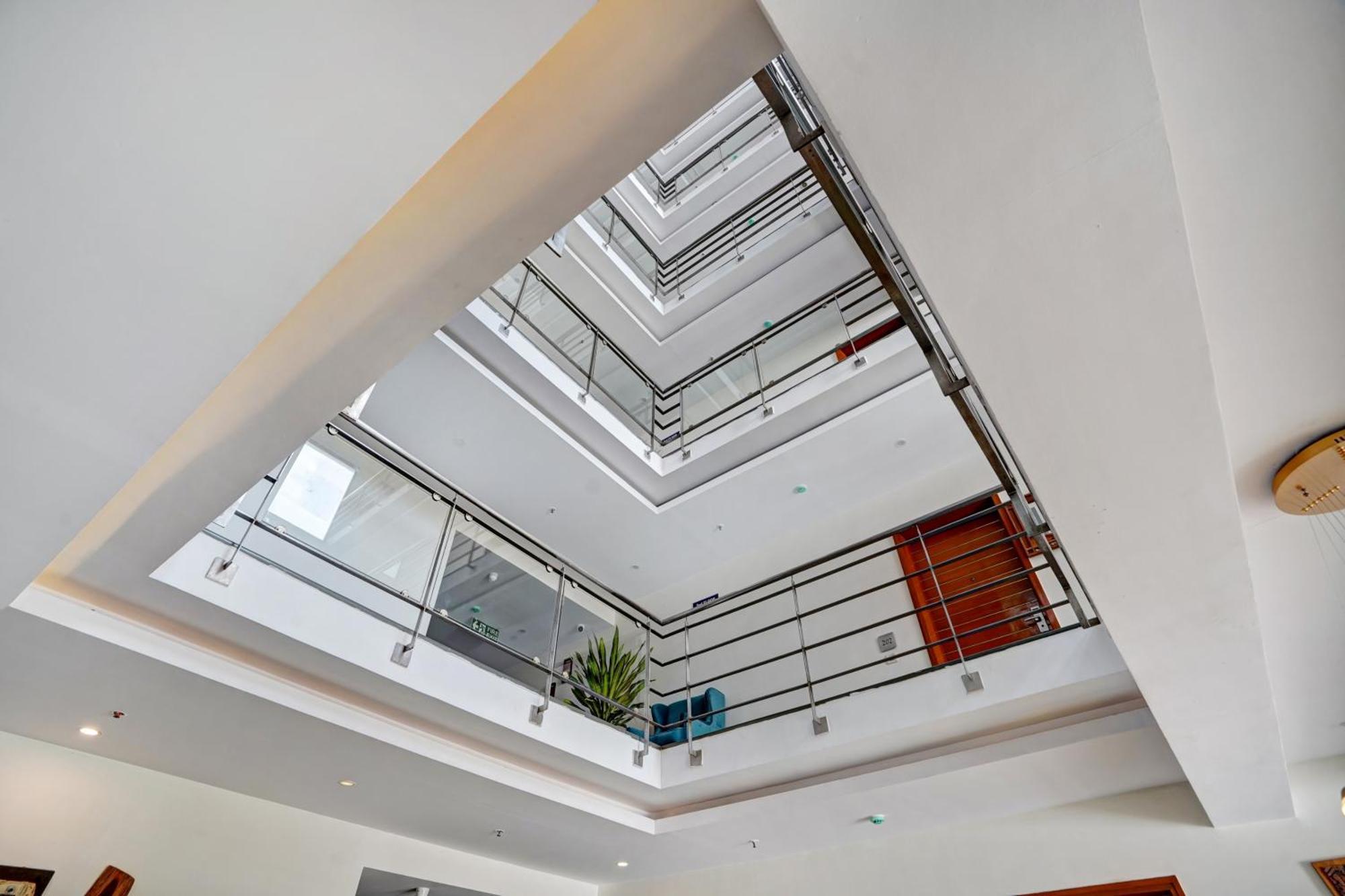 Astra Hotels & Suites - Marathalli Bangalore Exteriör bild