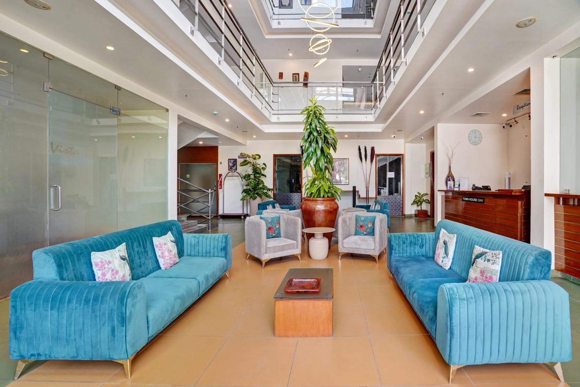 Astra Hotels & Suites - Marathalli Bangalore Exteriör bild