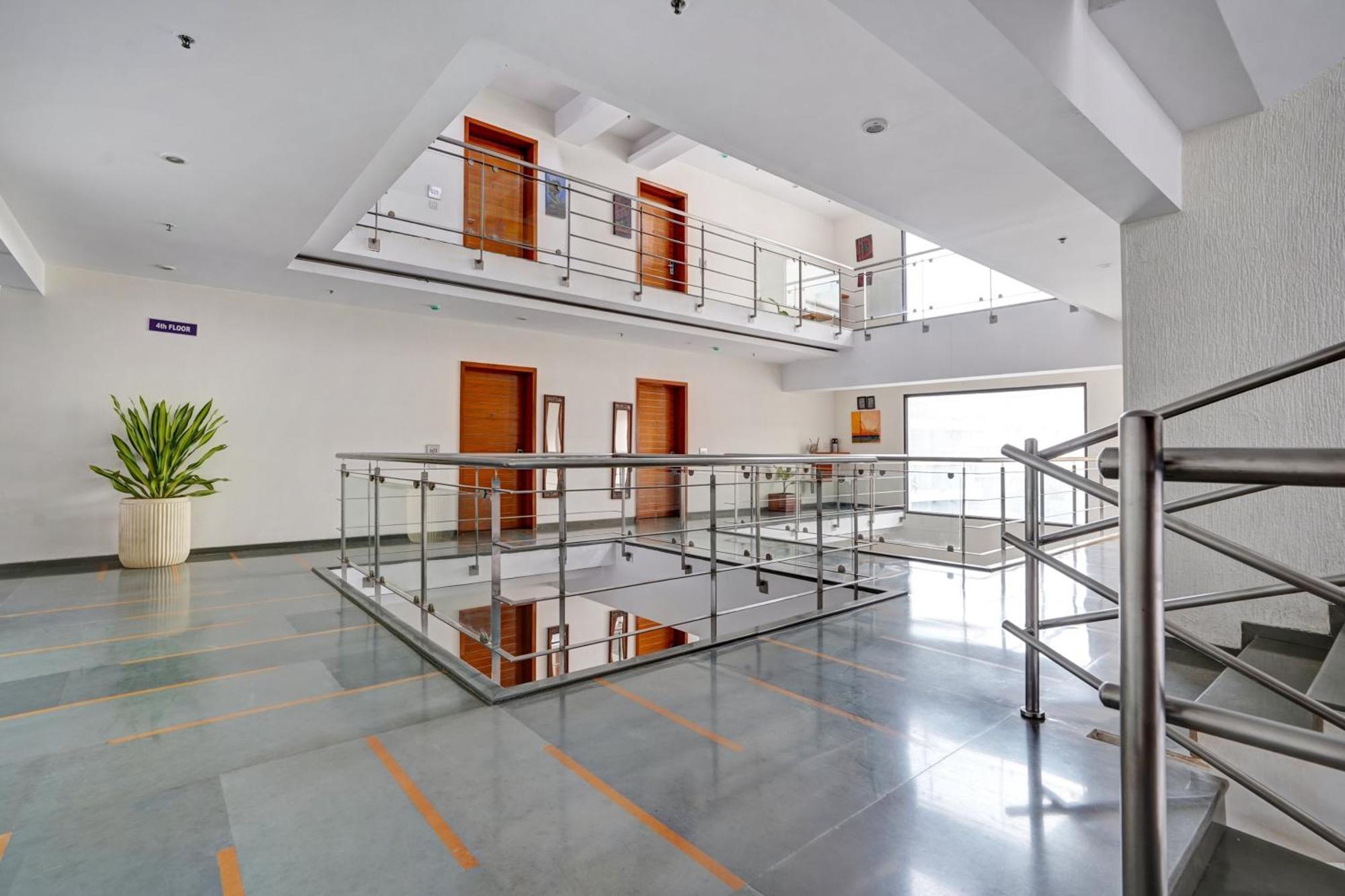 Astra Hotels & Suites - Marathalli Bangalore Exteriör bild