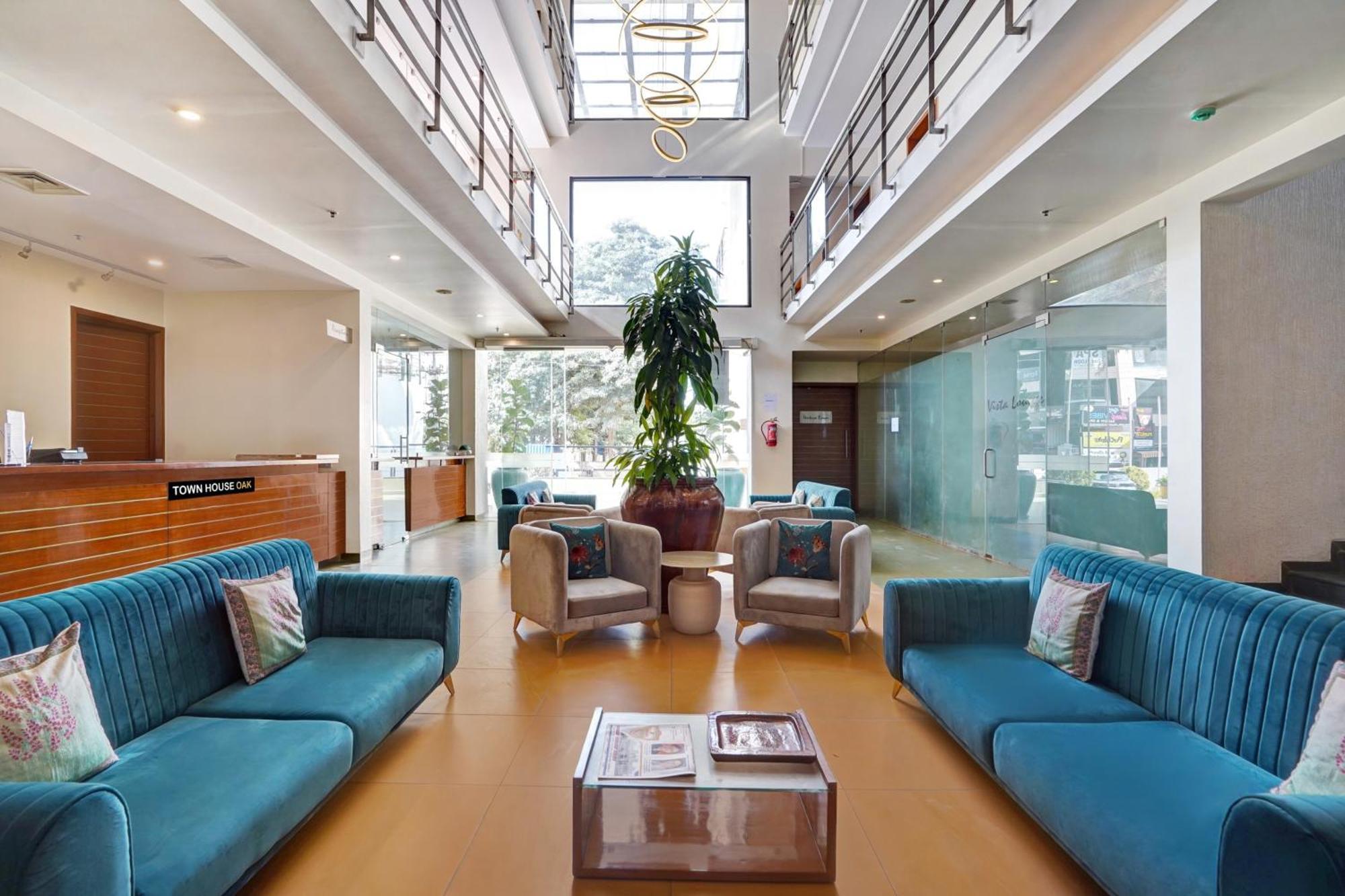 Astra Hotels & Suites - Marathalli Bangalore Exteriör bild